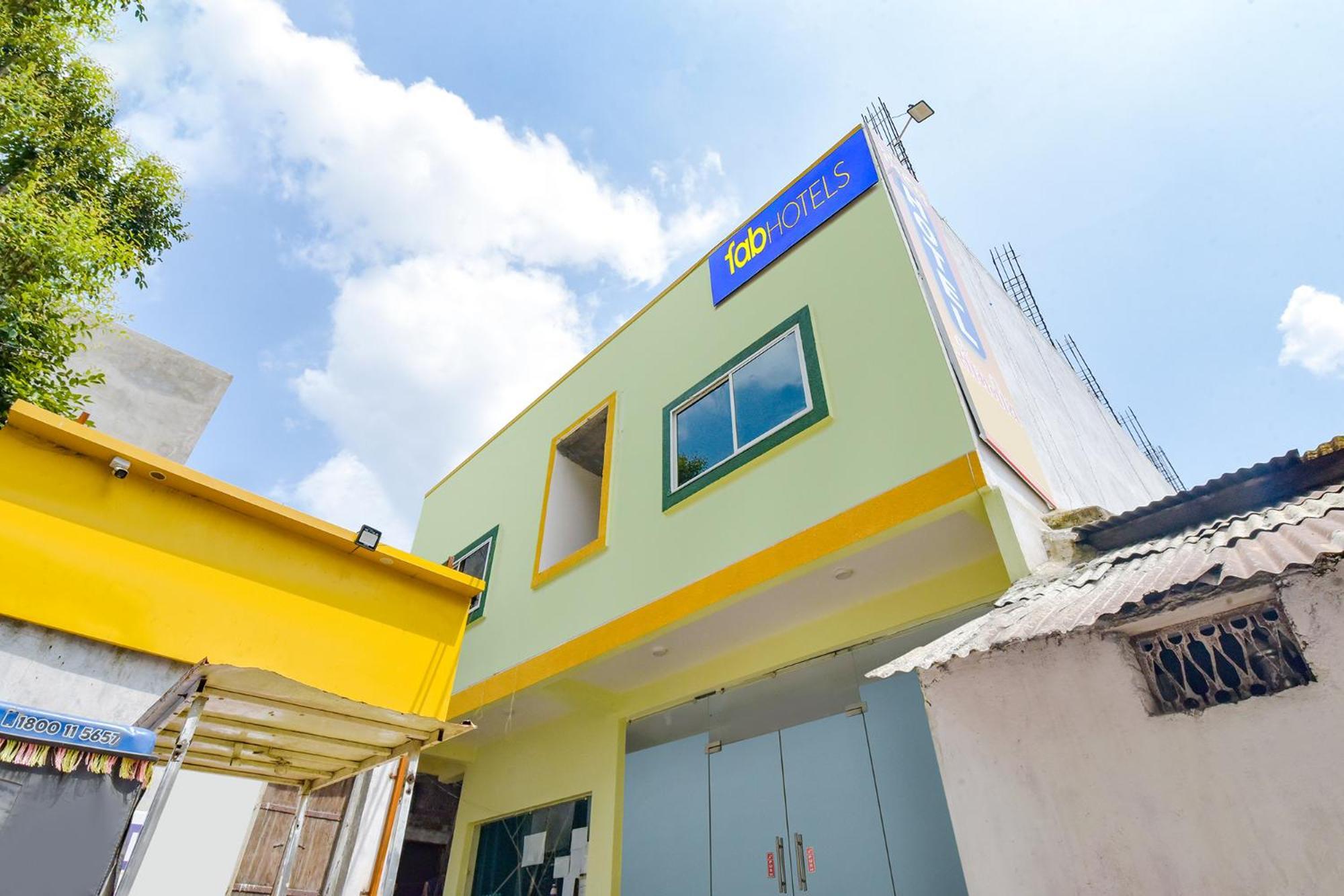 Fabhotel Somnath Ujjain Esterno foto