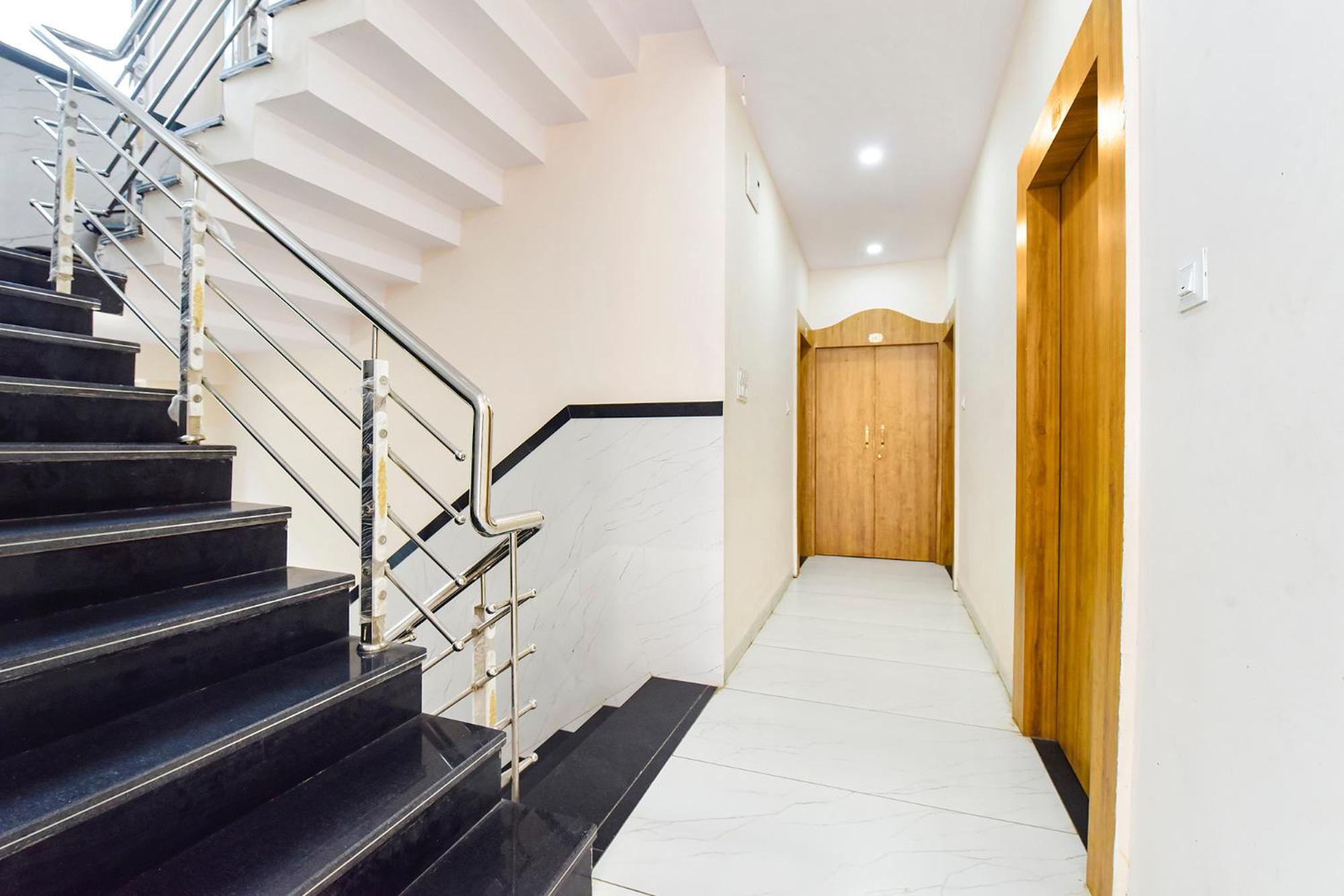 Fabhotel Somnath Ujjain Esterno foto